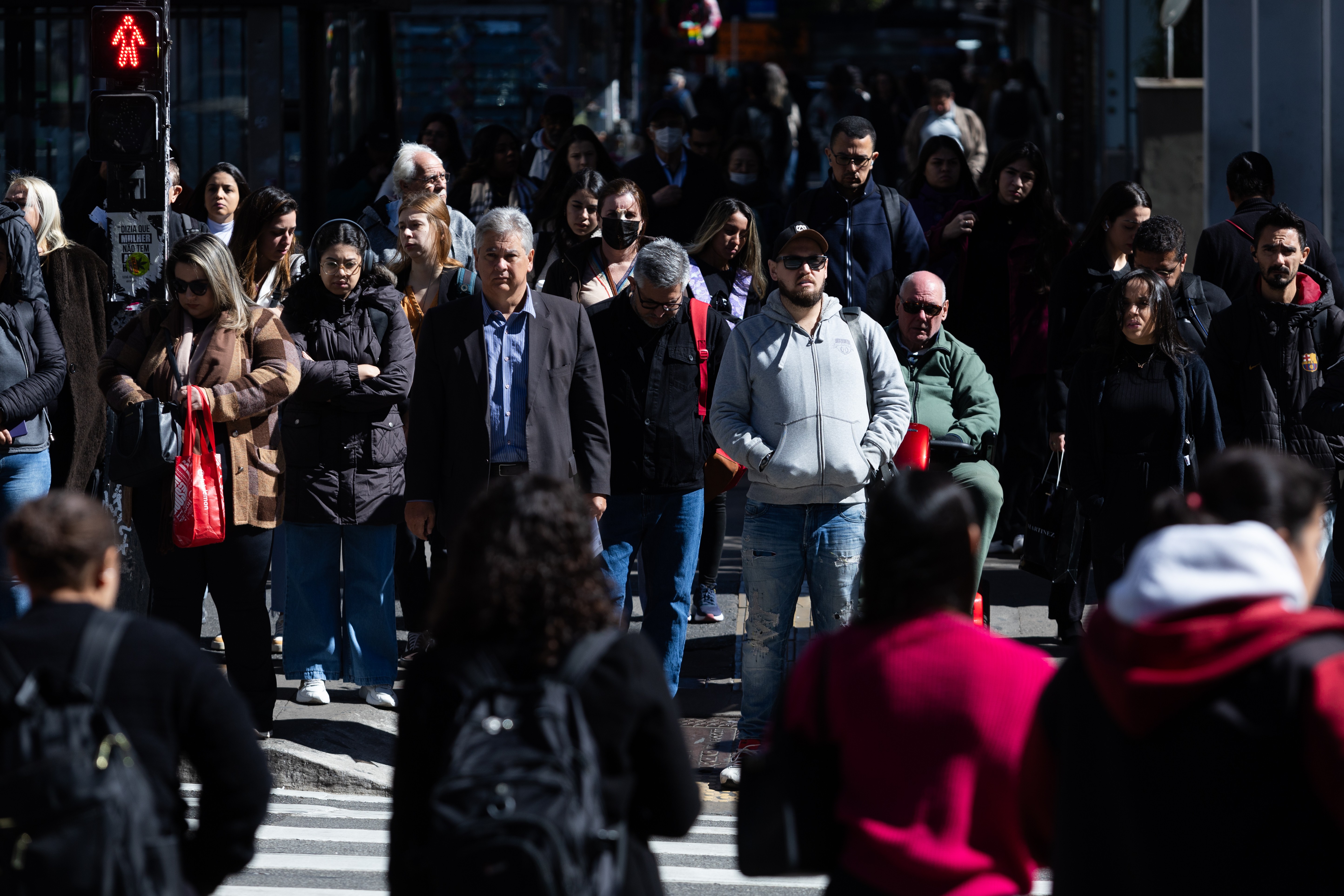 Identificação com esquerda ou direita avança entre moradores de São Paulo, mostra pesquisa