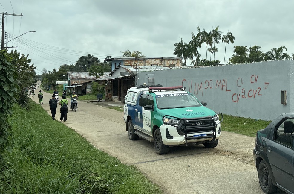 Pichações alusivas ao CV em Tabatinga, no Amazonas: facção do Rio tornou-se hegemônica na região — Foto: Aline Ribeiro