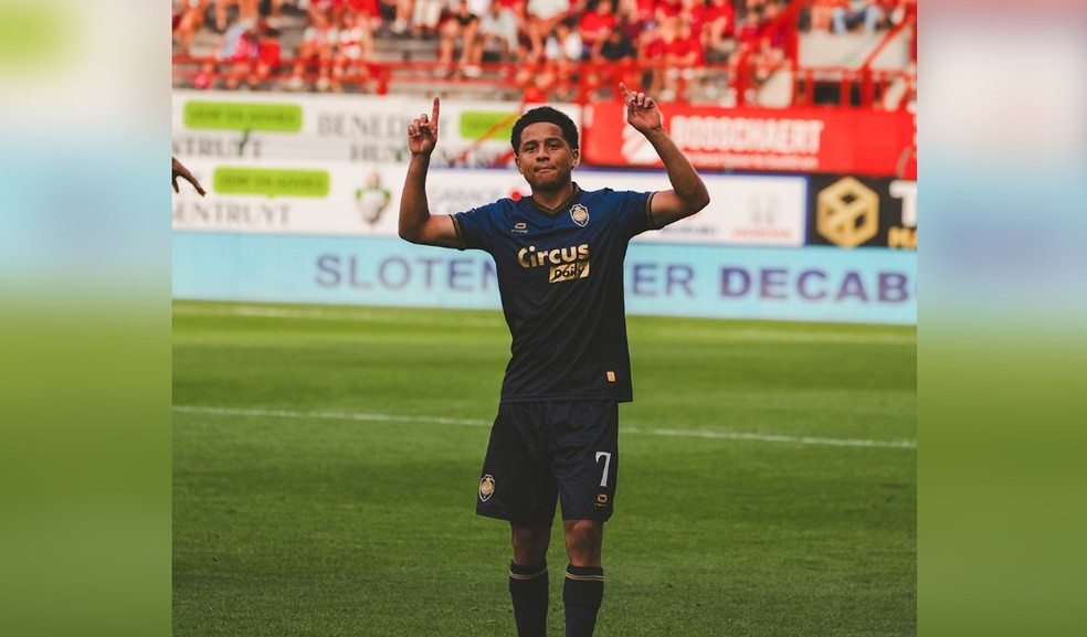 Anthony Valencia est� perto de assinar com o Flamengo � Foto: Divulga��o/Royal Antwerp