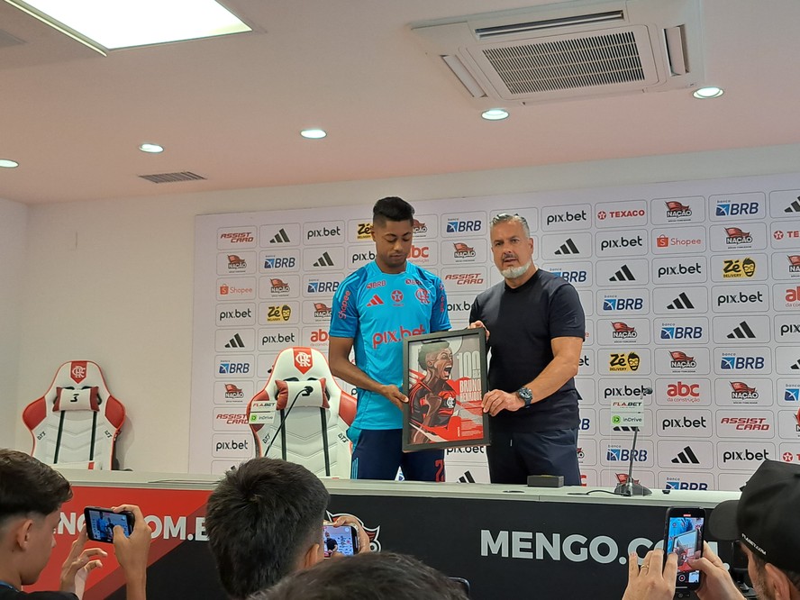 Zoccer platform interface showcasing games and features