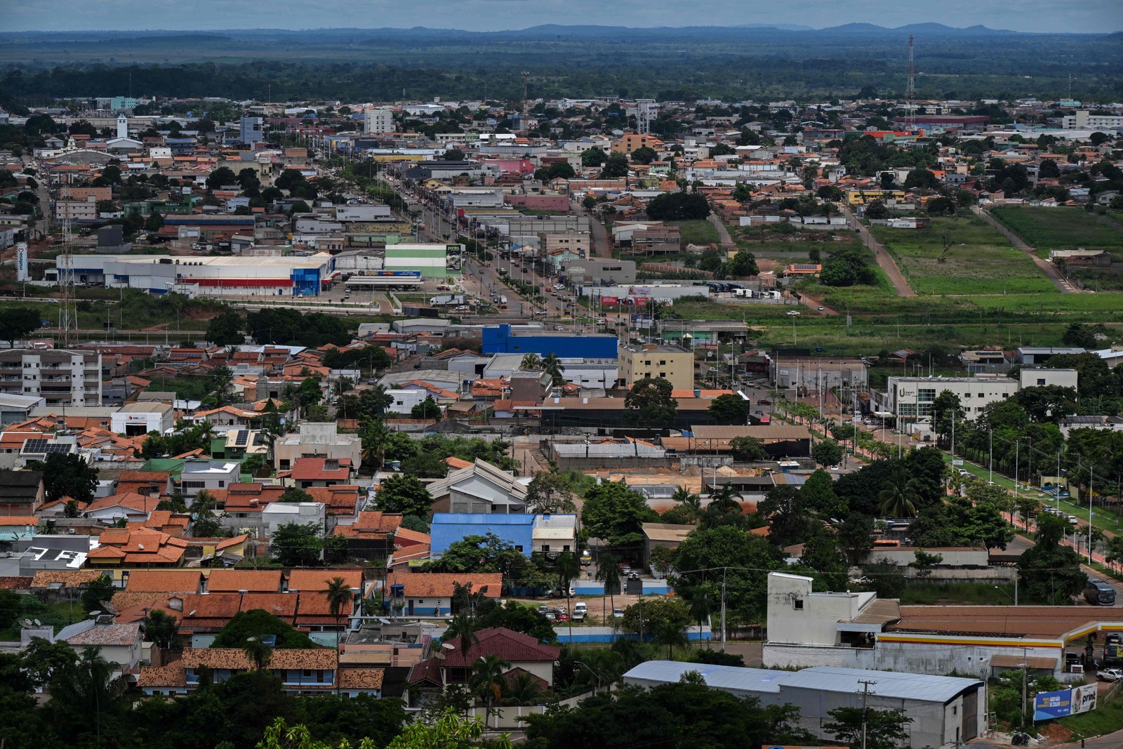 Vista aérea do município de Canaã dos Carajás, no Pará. A mineração tornou Canaã a cidade mais rica do Brasil em 2020 em PIB per capita. - Foto: Nelson Almeida / AFP