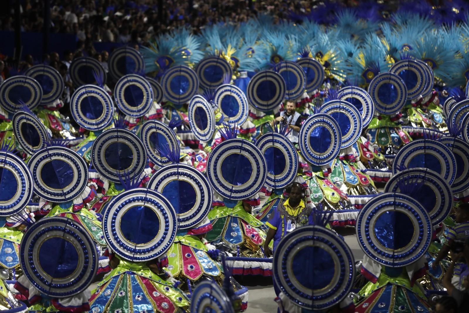 Paraíso da Tuiuti durante desfile na Sapucaí — Foto: Gabriel de Paiva/ Agência O Globo