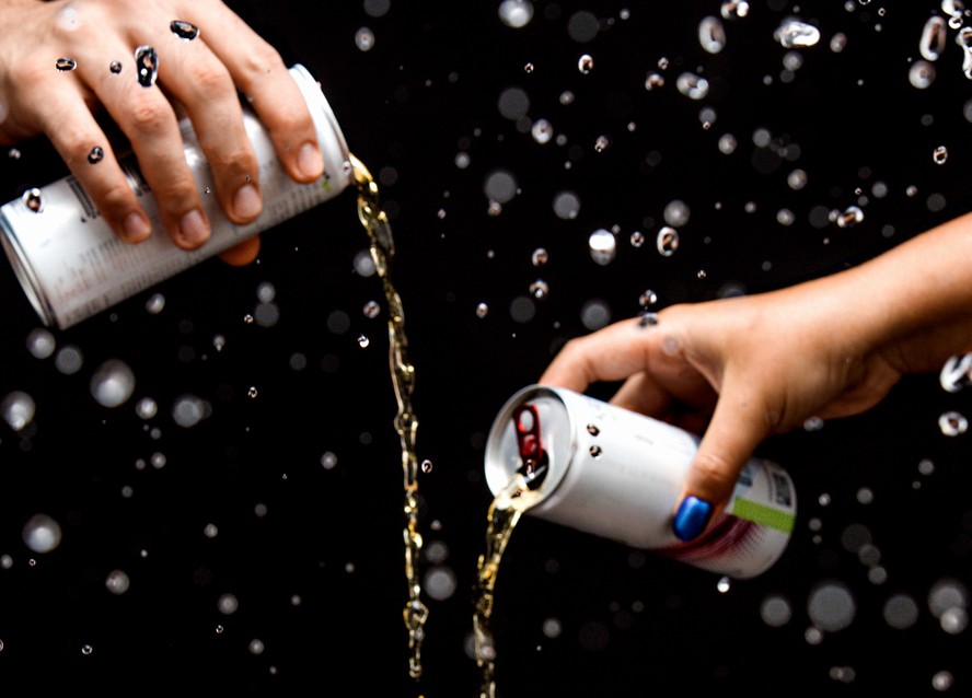 Consumo de energéticos: Saúde alerta para problemas cardíacos em adolescentes e jovens