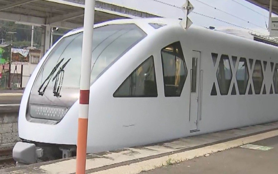 Trem expresso atropela e mata quatro trabalhadores ferroviários no Japão