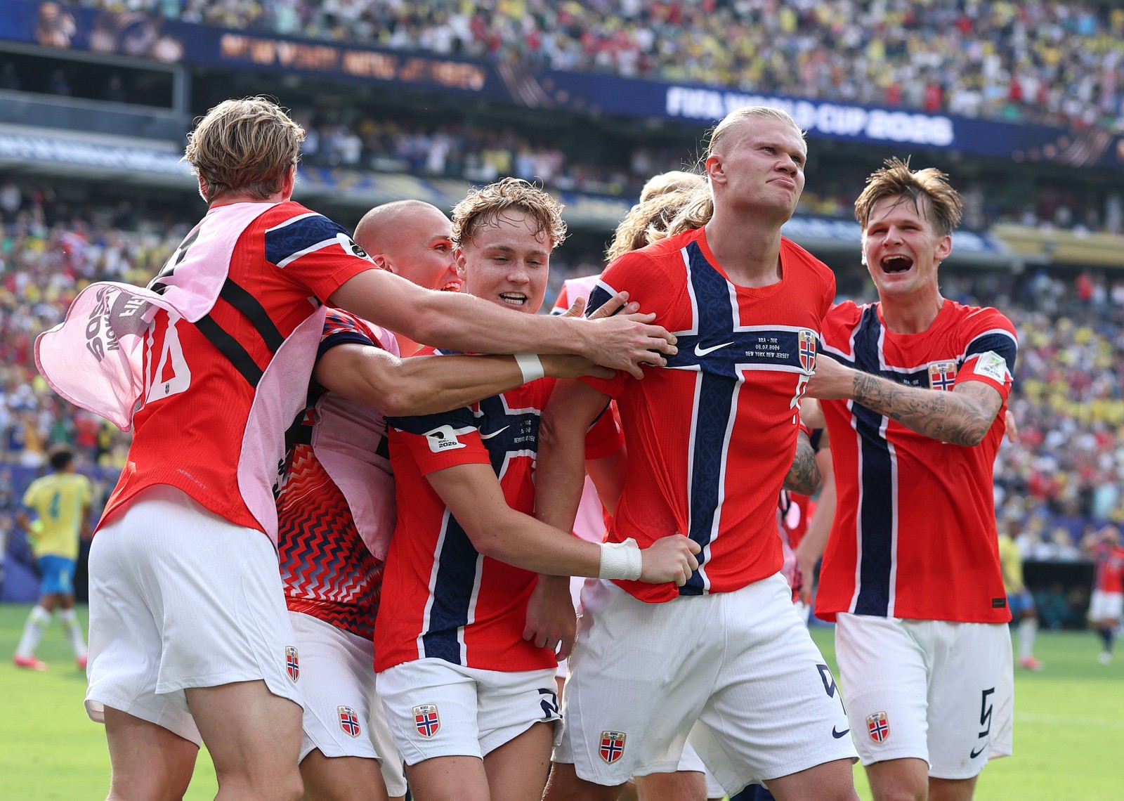 Noruega comemora o segundo gol da seleção — Foto: Getty Images via AFP