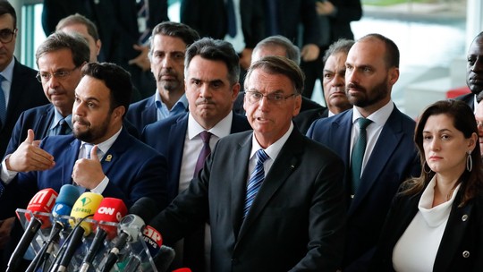 Discurso da derrota que Bolsonaro nunca leu foi escrito por 4 ministros