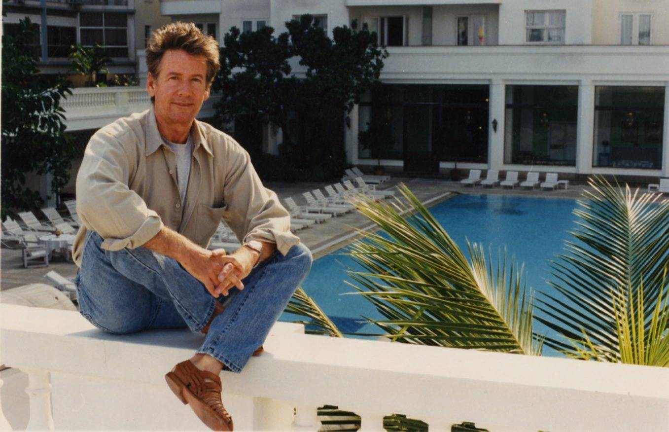 O estilista Calvin Klein no Hotel Copacabana Palace em 1993 — Foto: Paula Johas / Agência O Globo