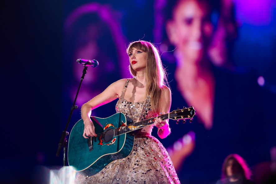 Taylor Swift durante uma de suas apresentações em São Paulo, no Allianz Parque