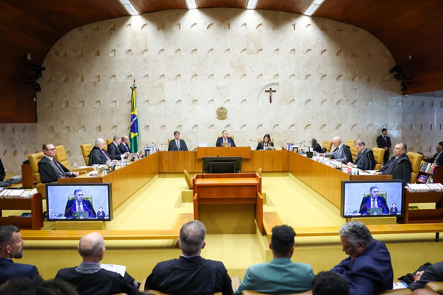Plenário do STF durante sessão de julgamento