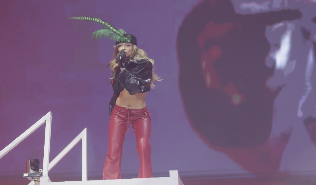 Crítica: Luísa Sonza leva suas várias versões ao Palco Mundo, da bossa nova comportada à funkeira hiperssexualizada