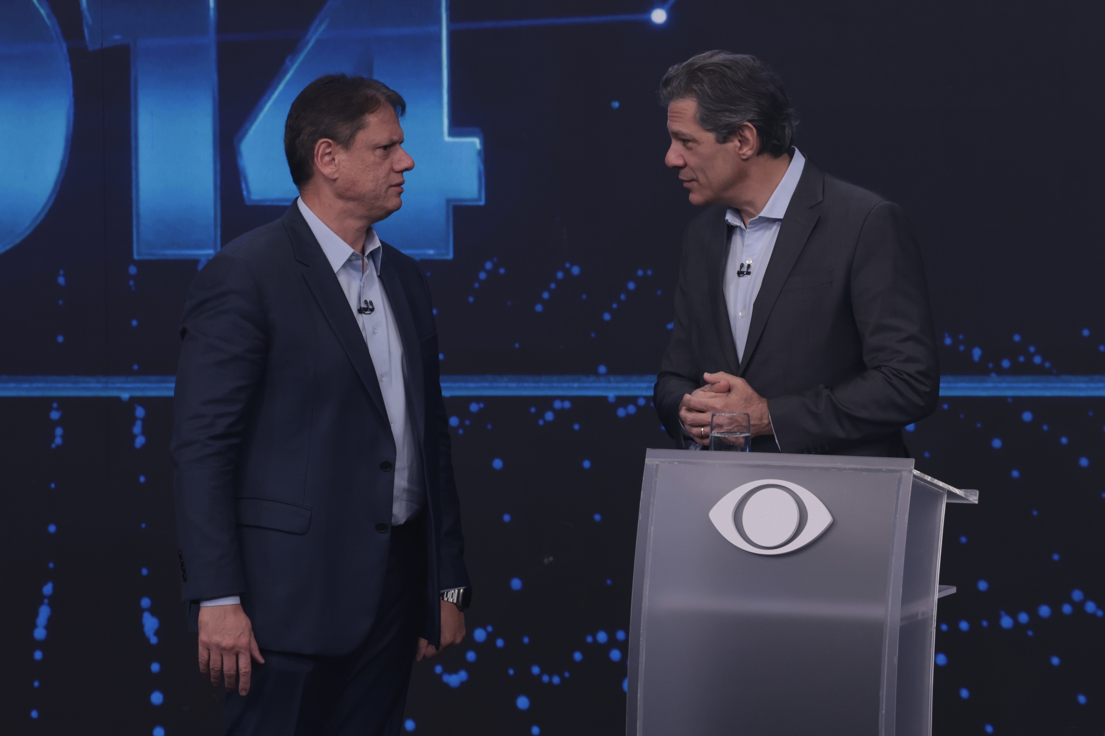 Campanha vê 'vitória' de Haddad no início do debate, mas lamenta falas técnicas; aliados de Tarcísio mostram alívio: 'salvaram-se todos'