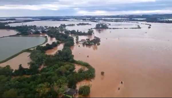 Enchente inundou a região de Santa Maria, no Rio Grande do Sul