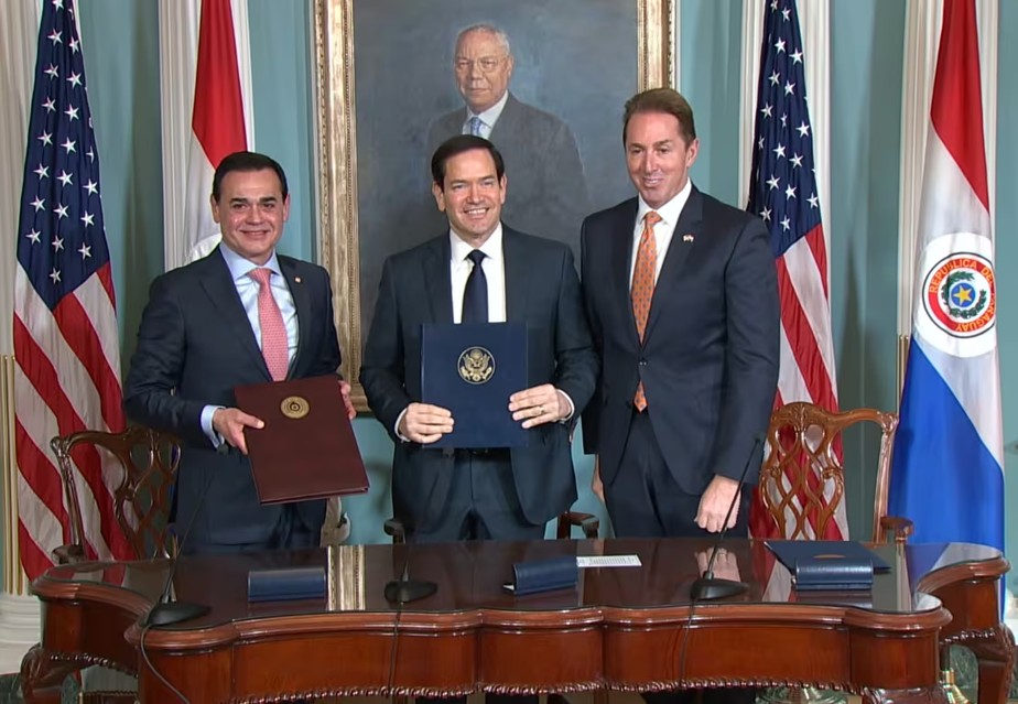 EUA e Paraguai firmam acordo de cooperação e proteção, com presença do FBI para combater terrorismo: 'Aliança muito forte'
