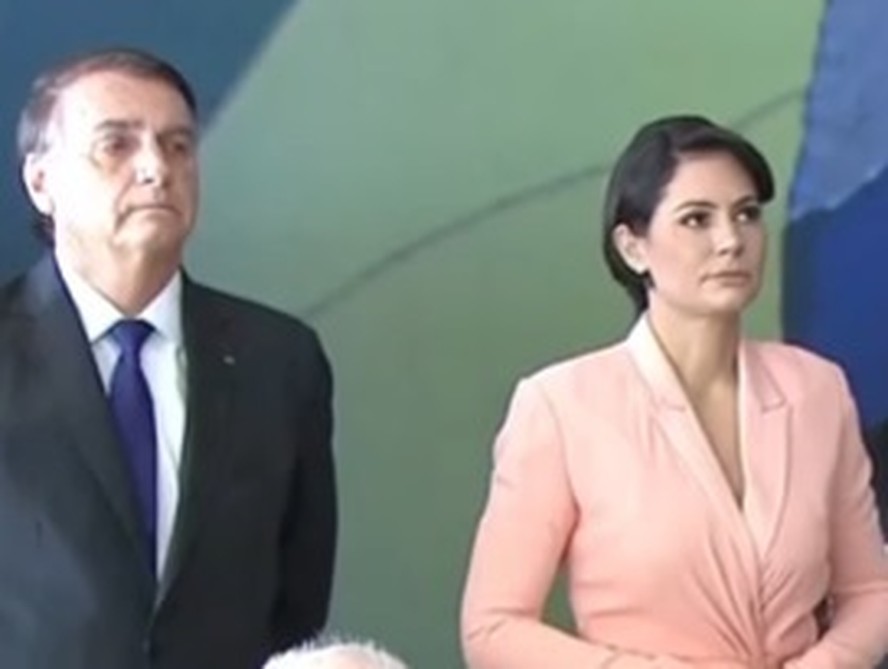 O presidente Jair Bolsonaro e a primeira-dama Michelle Bolsonaro participam de evento no Clube Naval