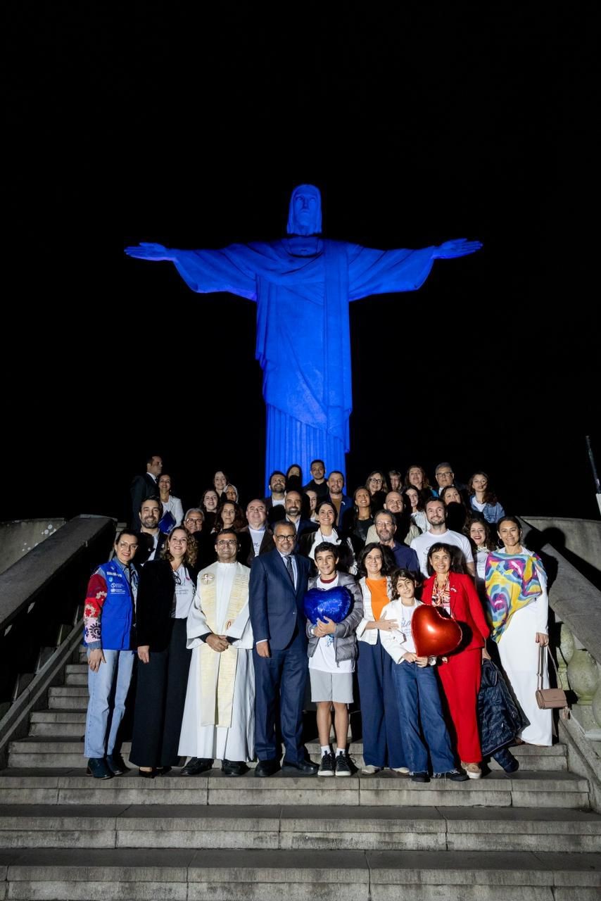 Diretor-geral da OMS e ministra da Saúde firmam aliança contra o câncer do colo de útero no Cristo Redentor