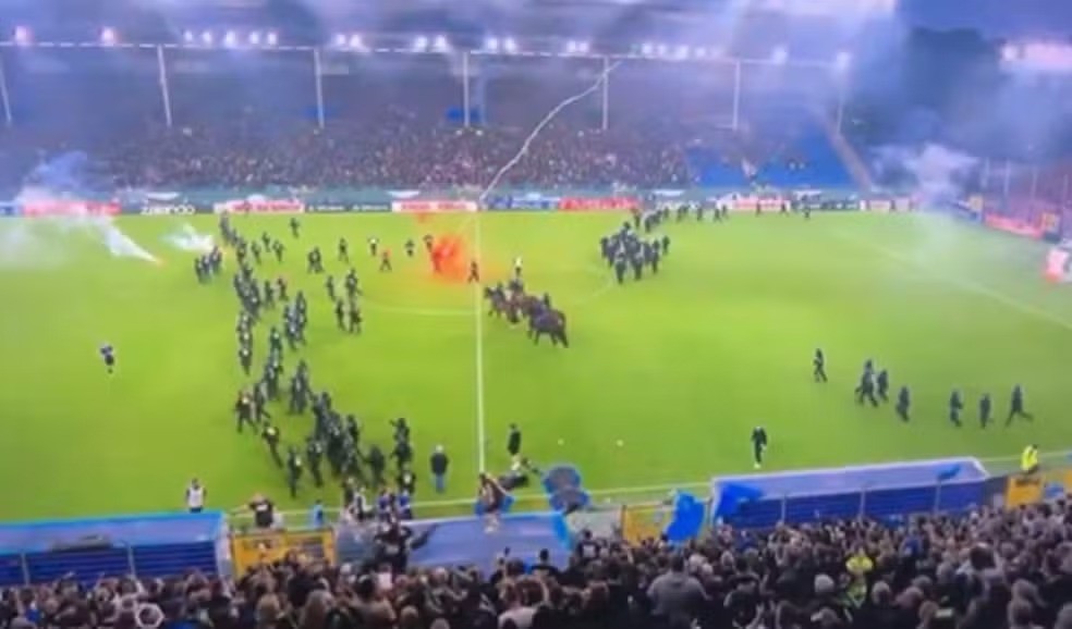Confrontos em jogo da Copa da Alemanha deixaram 85 feridos, entre eles 35 policiais, dizem autoridades - QTU Questões do Universo