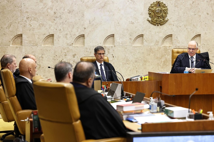 Sessão extraordinária para julgamento sobre as mensagens enviadas pelo ex-banqueiro Daniel Vorcaro, dono do Banco Master, ao ministro da Corte Alexandre de Moraes, realizada no Supremo Tribunal Federal (STF)