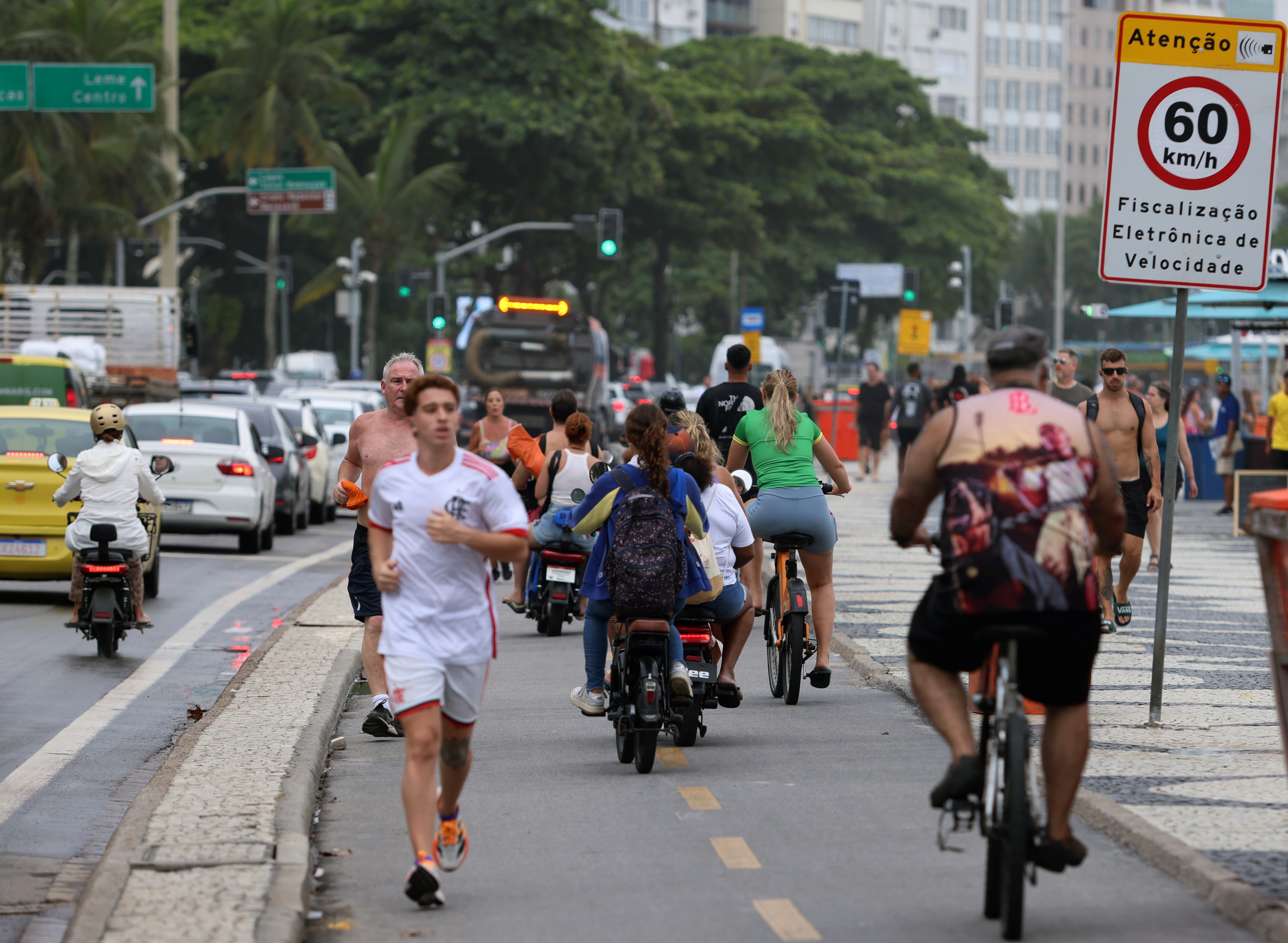 Novas regras para veículos elétricos no Rio. Em uma foto, como foi o primeiro dia