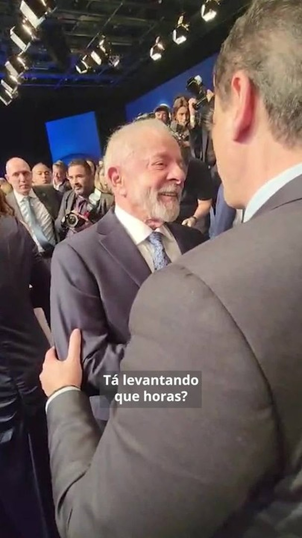 Zez&eacute; di Camargo pede ao SBT que seu Especial de Natal n&atilde;o v&aacute; ao ar ap&oacute;s presen&ccedil;a de Lula na emissora