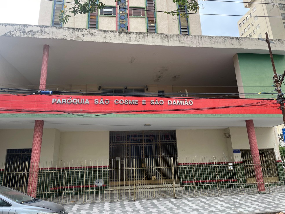 Paróquia São Cosme e São Damião de portas fechadas após episódio de extorsão — Foto: Madson Gama