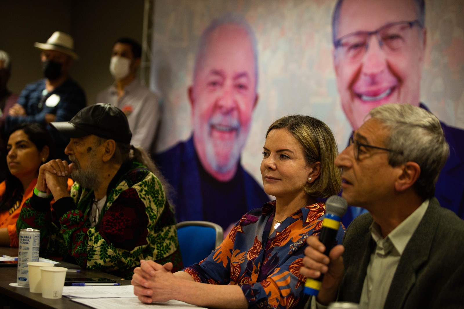 Sem a presença do candidato, PT lança oficialmente a chapa Lula-Alckimin, em evento em São Paulo — Foto: Maria Isabel Oliveira/ Agência O Globo