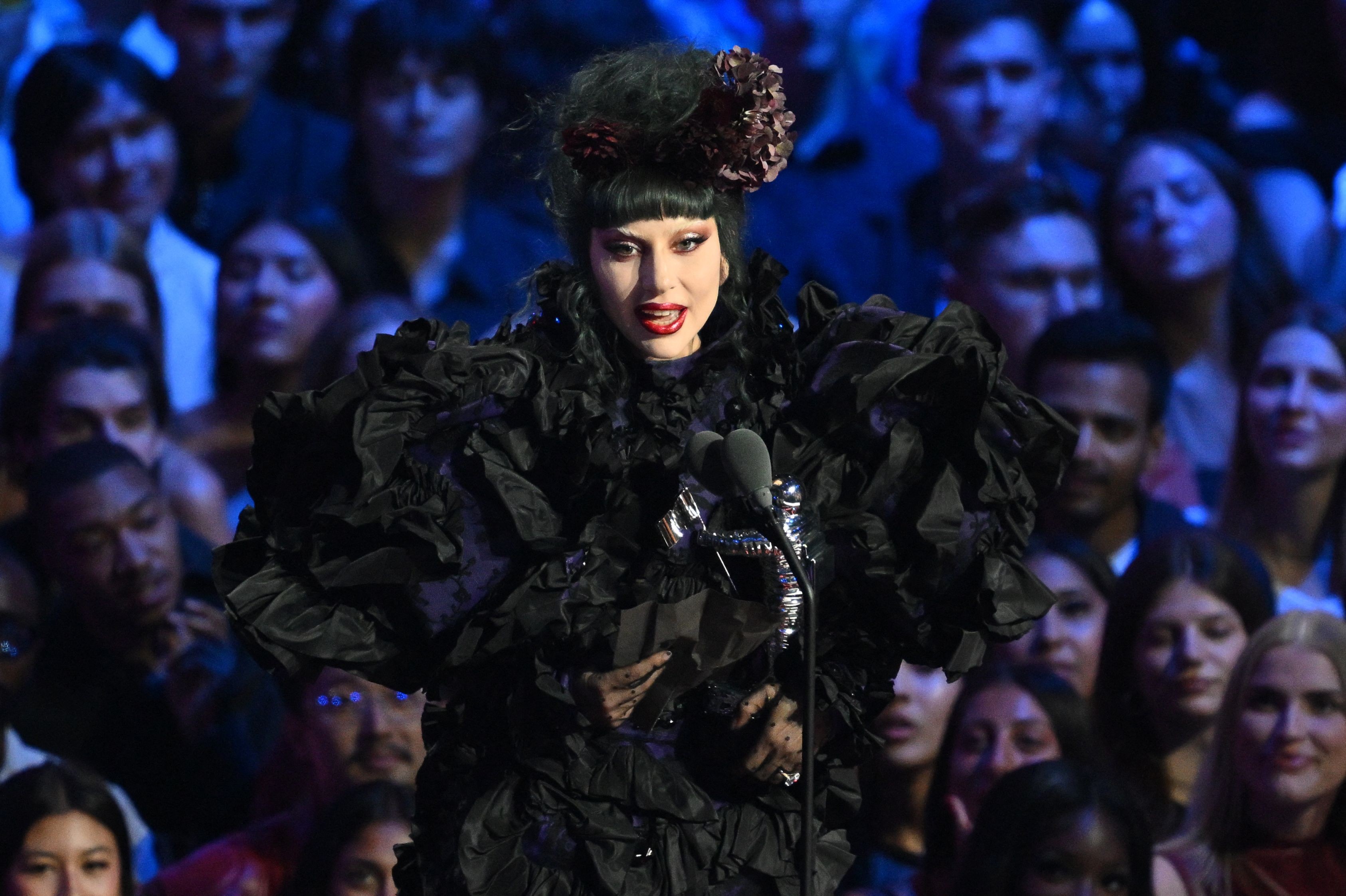 Sem se limitar à música, Lady Gaga chega aos 40 anos como referência na moda e com sucessos no cinema