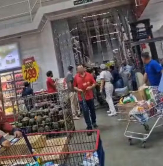 Açougueiro é preso após esfaquear três colegas em supermercado de Jundiaí (SP)