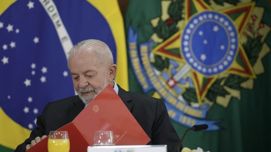 Lula diz não ter acompanhado evento de Bolsonaro no Rio: 'Não me preocupam atos dos fascistas'