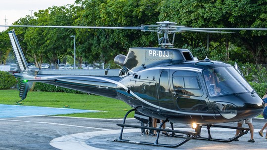 Helicópteros que colidiram no ar estavam regulares; voos saíram de Angra e Jacarepaguá Helicópteros que colidiram no ar estavam regulares; voos saíram de Angra e Jacarepaguá