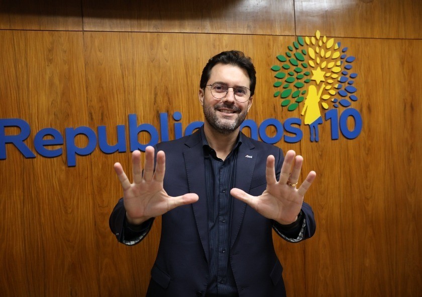 Prefeito cotado para ser vice de Cleitinho em Minas renuncia na véspera do prazo de desincompatibilização