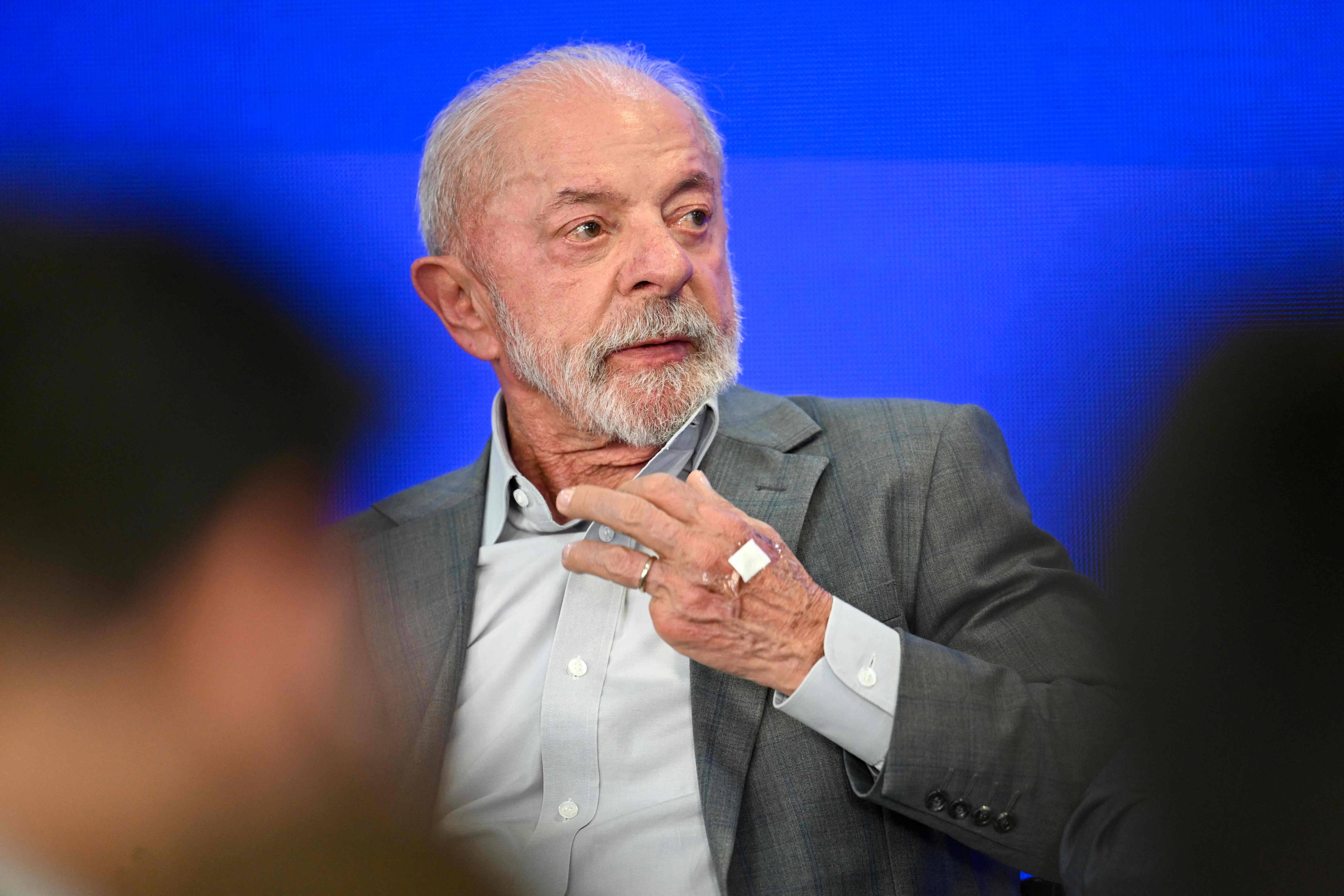 Por que a voz do Lula está mais rouca?