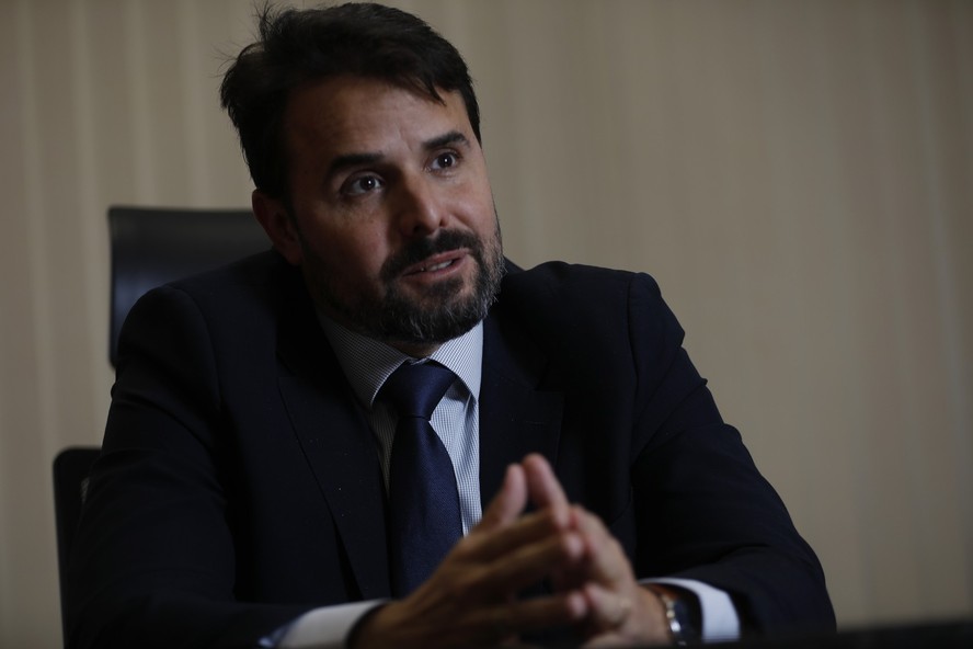 Novo diretor-geral, Victor Carneiro, diz que Abin está atenta a possíveis ataques cibernéticos na eleição