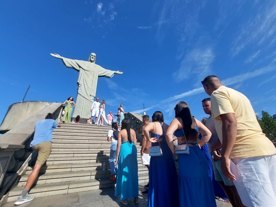 Visitação no Cristo Redentor é retomada na terça-feira (18) após interdição no dia anterior