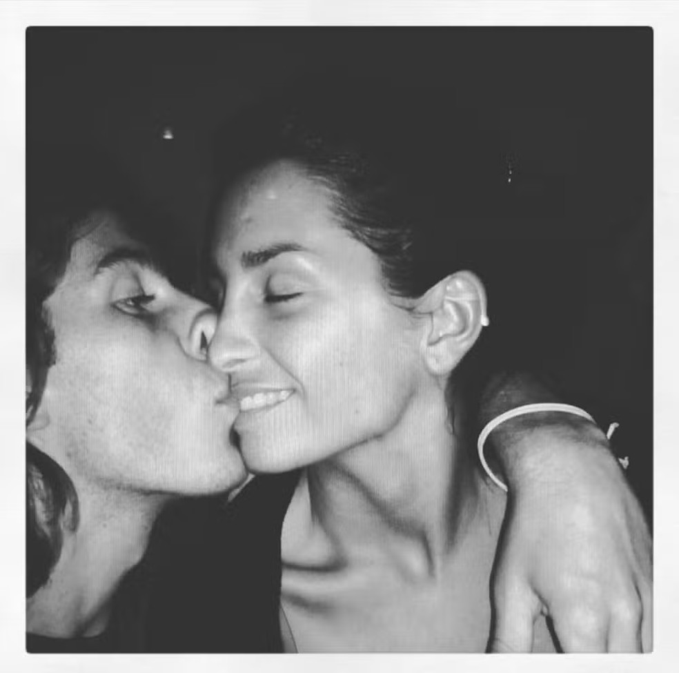 Foto de Filipe e Patrícia há 15 anos atrás, quando ainda viviam em Madrid — Foto: Reprodução