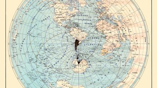 Argentina - Com o Sul no centro, mapa elaborado em 1975 pela Marinha do país vizinho "anexa" territórios polares — Foto: Reprodução