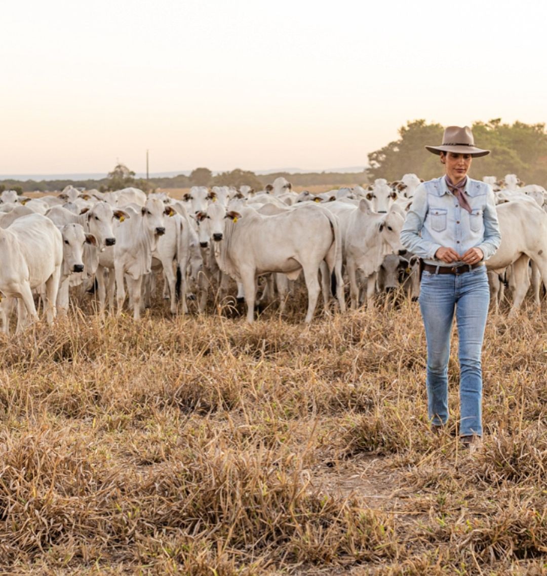 Influenciadores do agro mostram a rotina na roça, dão dicas de trabalho no campo e faturam com publicidade