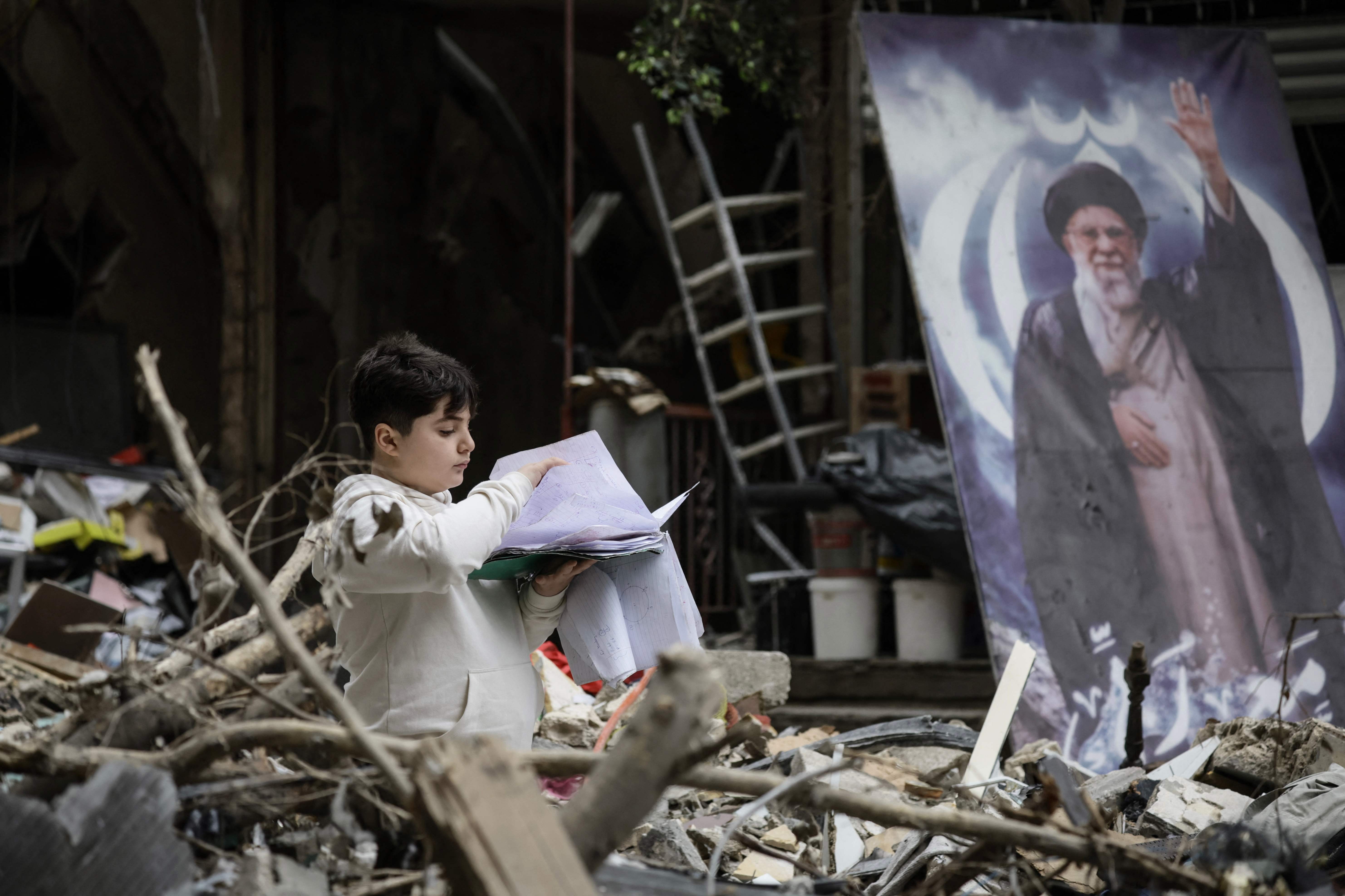 Dinheiro gasto em 'guerra irresponsável' no Irã poderia salvar milhões de pessoas, diz chefe humanitário da ONU