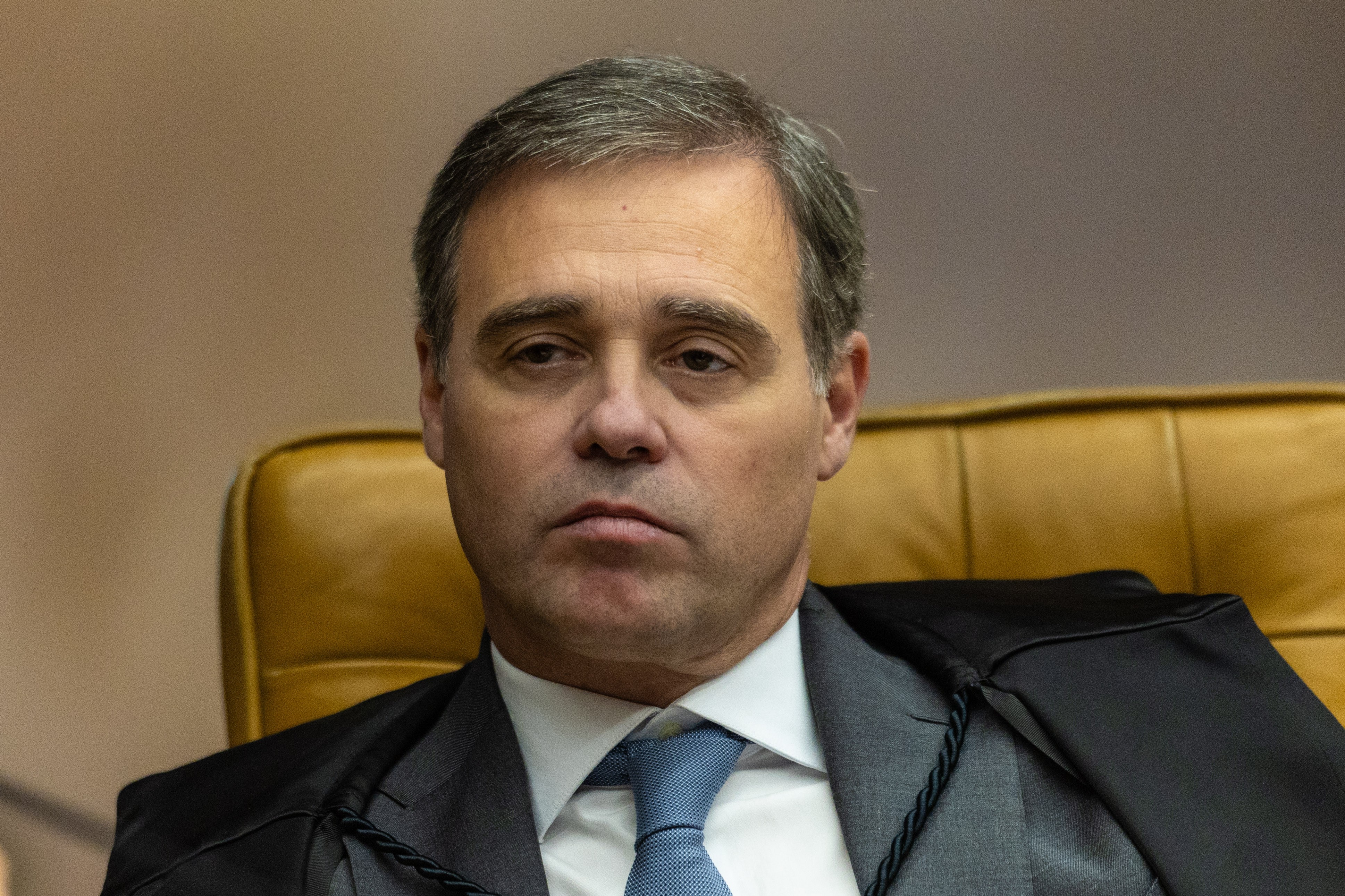 PGR atua pela segunda vez no caso Lulinha com manifestações que podem retirar apurações da relatoria de Mendonça - QTU Questões do Universo