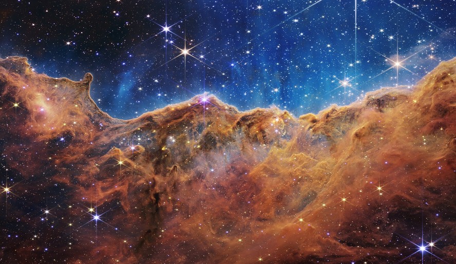 Nebulosa Keel, fotografada pelo Telescópio James Webb