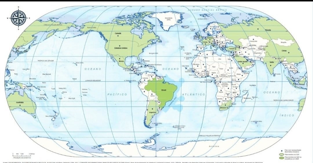 Mapa do IBGE lançado em abril de 2024 traz Brasil no centro do mundo / Divulgação: IBGE