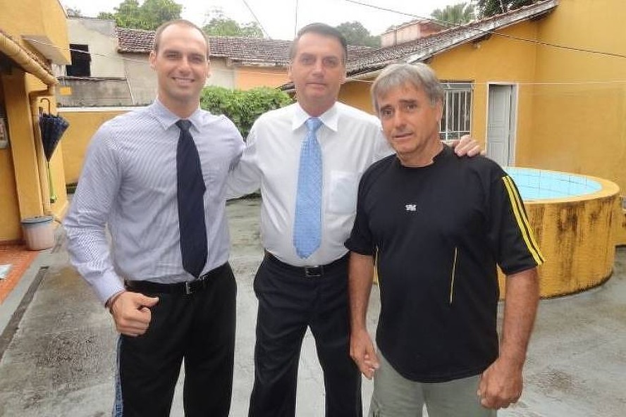 Eduardo, Jair e Angelo Bolsonaro