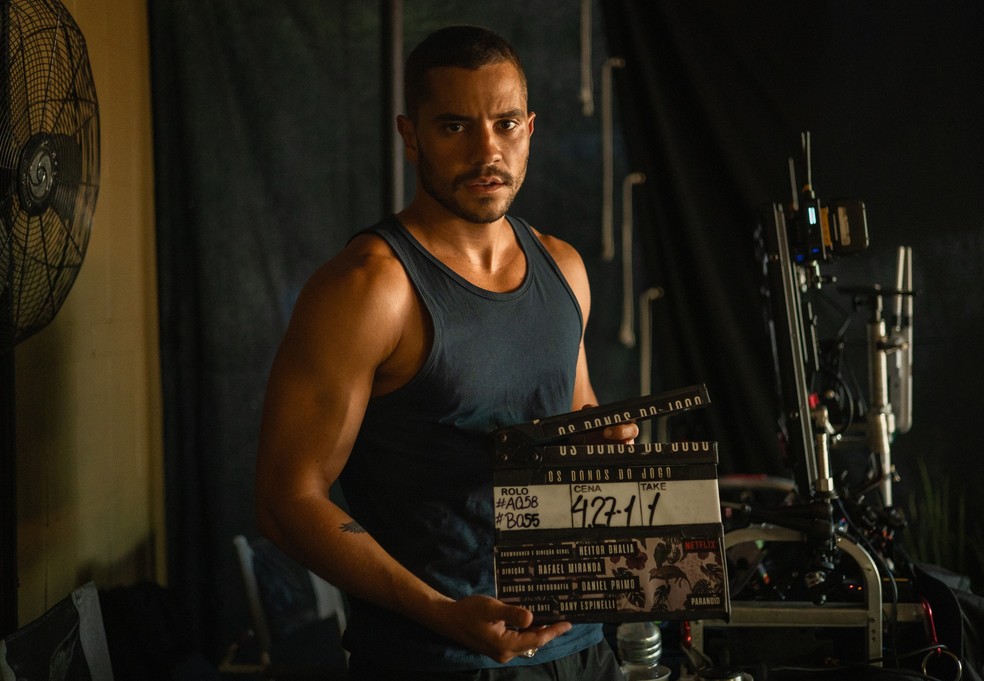 André Lamoglia como Profeta em'Os donos do jogo' — Foto: Marcos Serra Lima/Netflix
