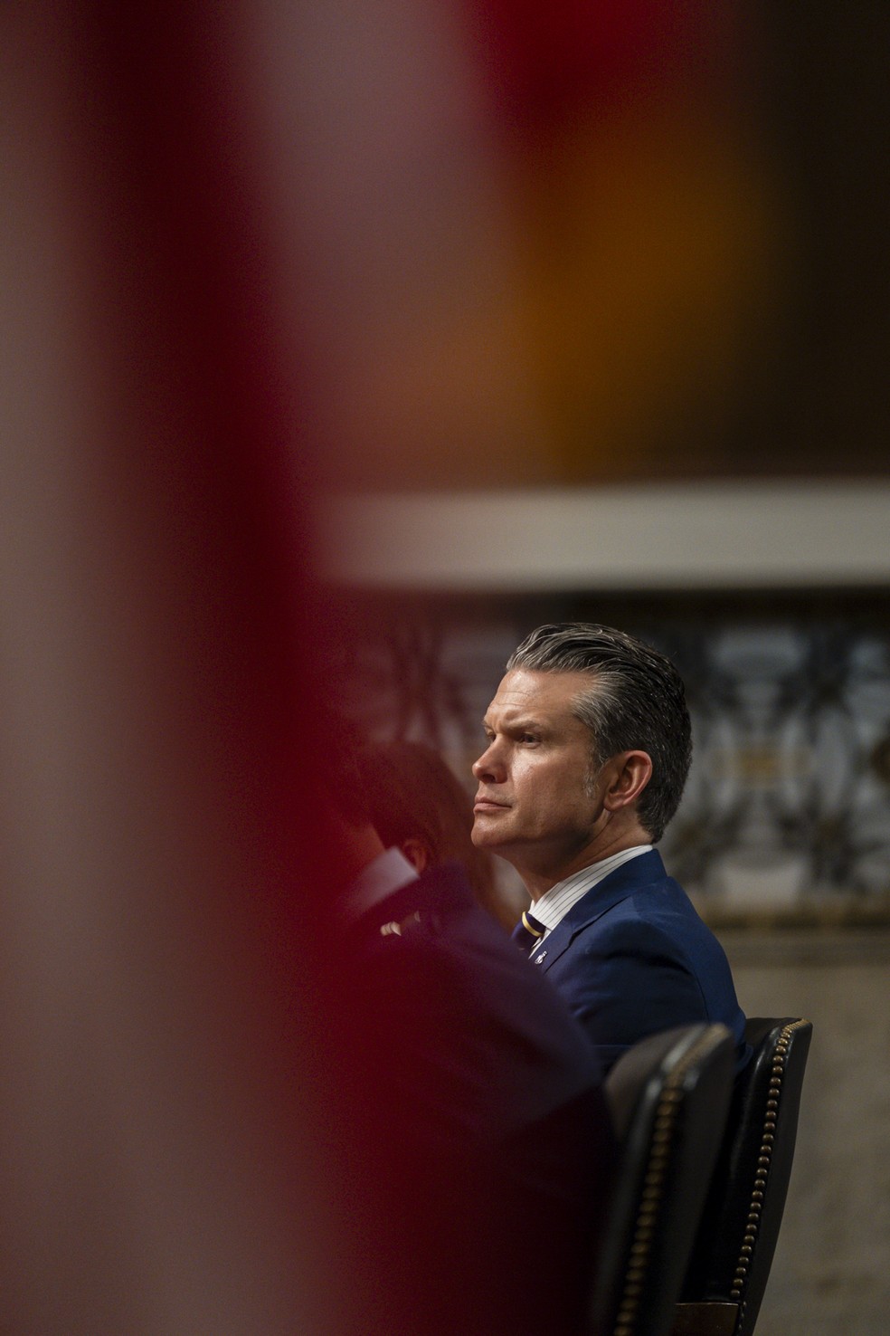 O secretário de Defesa dos EUA, Pete Hegseth, depõe em audiência da Comissão de Serviços Armados do Senado, em Washington, em 18 de junho de 2025 — Foto: Tierney L. Cross/The New York Times