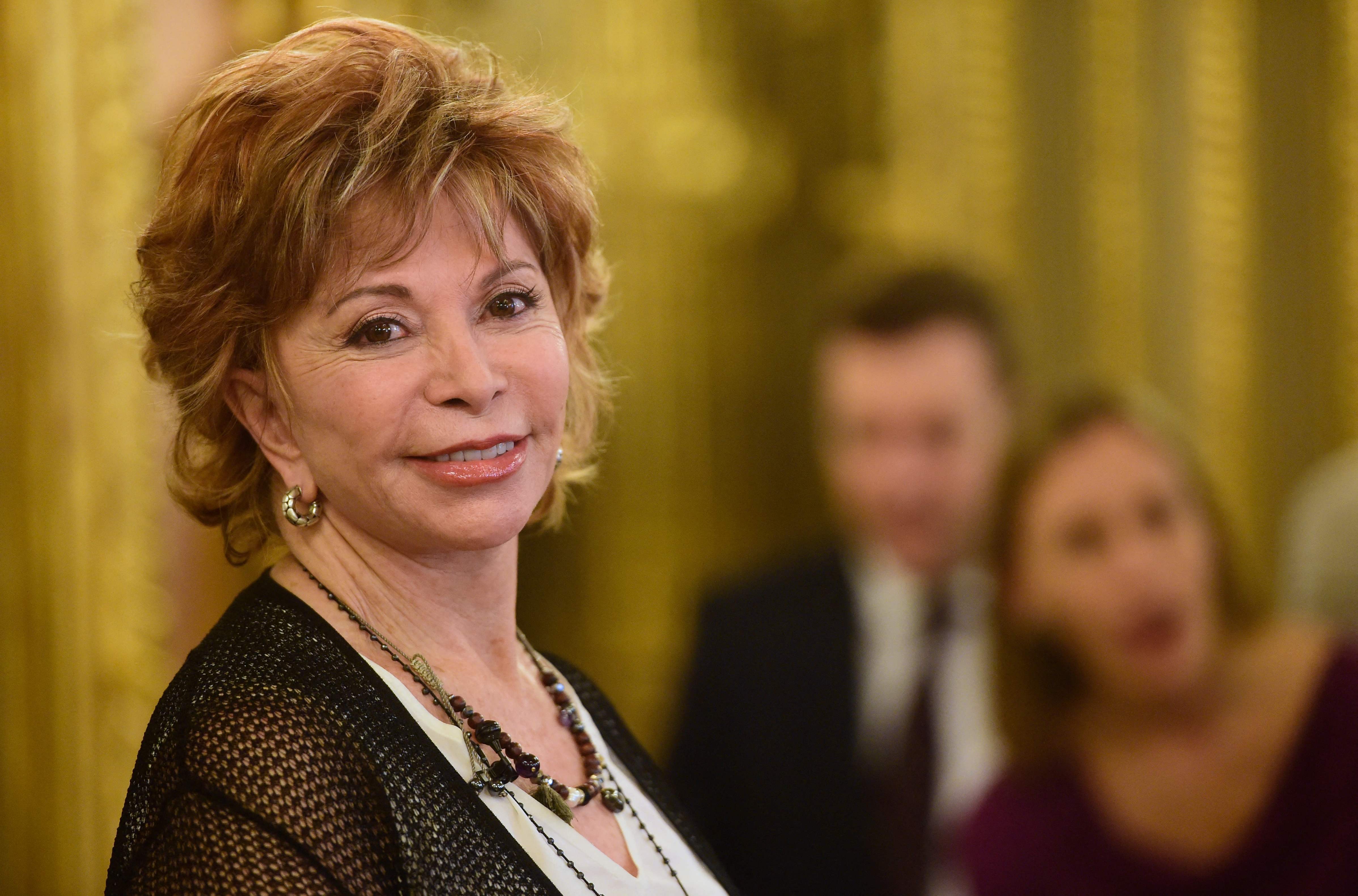 Isabel Allende conta com humor como lida com o ofício da escrita há quatro décadas em 'A palavra mágica' - Foto