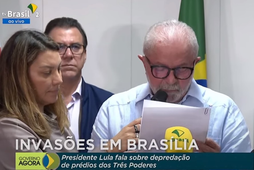 Ao da primeira-dama Janja, presidente Lula faz pronunciamento após atos terroristas em Brasília