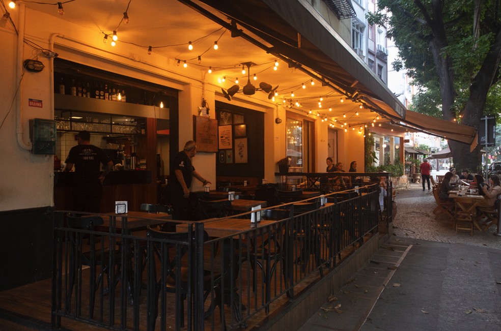 Sabor D.O.C. Restaurante funciona onde ficava o Tio Sam, na Dias Ferreira — Foto: Júlia Aguiar