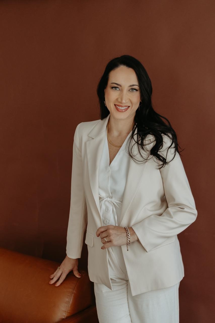 Cirurgia para levantar as mamas sem silicone cresce entre mulheres que buscam naturalidade