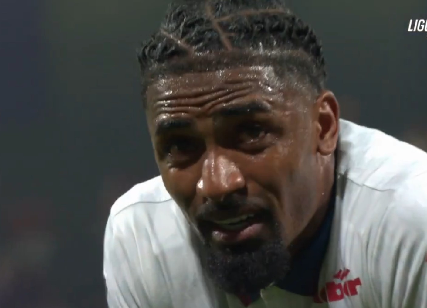 Zagueiro Alexsandro vai às lágrimas após vitória do Lille e relembra lesão que o tirou da Copa: ‘Foi difícil’ - Foto