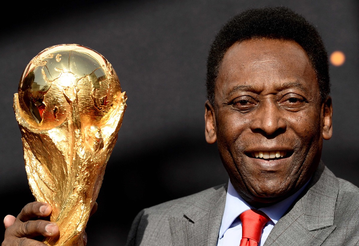 Quantas vezes Pelé foi eleito o melhor jogador do mundo? - Lance!