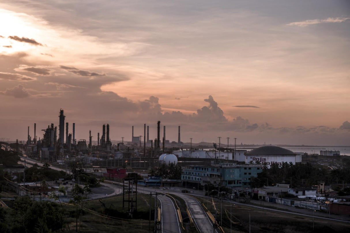 EUA dizem que v&atilde;o controlar as exporta&ccedil;&otilde;es de petr&oacute;leo da Venezuela por tempo indeterminado